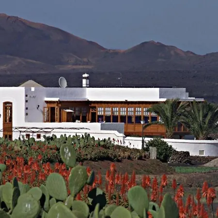 Doble Clasica Con Desayuno Incluido, Wifi Gratis, Bonita Piscina En Yaiza *