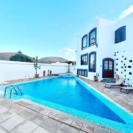 Doble Clasica Con Desayuno Incluido, Wifi Gratis, Bonita Piscina En Yaiza Yaiza (Lanzarote)