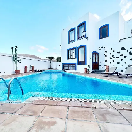Daire Doble Clasica Con Desayuno Incluido, Wifi Gratis, Bonita Piscina En Yaiza